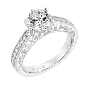 Vintage Diamond Prong Set Engagement Ring and Matching Band