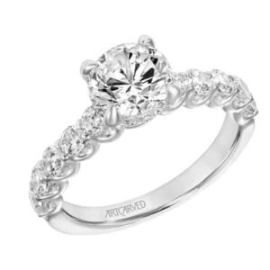 "Tina" Round Brilliant Diamond Engagement Ring